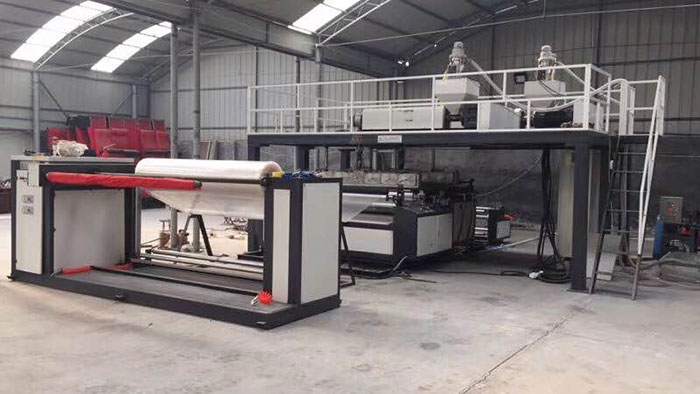 LS1600PE復(fù)合聚乙烯氣泡膜機(jī) 新型全自動高速多層復(fù)合氣泡膜機(jī)組02