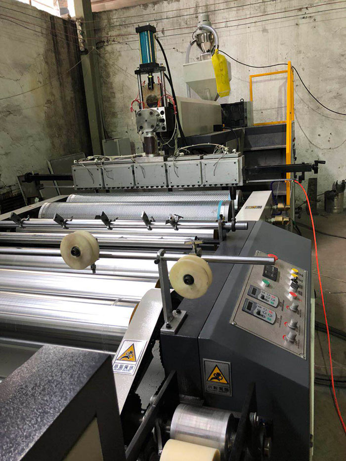 LSPE1600型全自動(dòng)高速聚乙烯氣泡膜機(jī)(氣墊膜機(jī))設(shè)備氣泡膜機(jī)器12